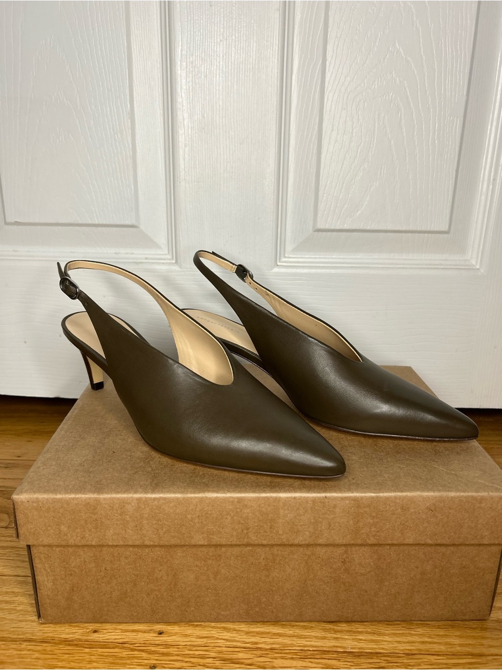 Anthropologie Pointed-Toe Slingback Pumps - Picture 5 of 15